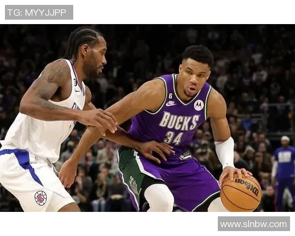 NBA快船与雄鹿精彩对决回放3月1日全场比赛精彩瞬间回顾