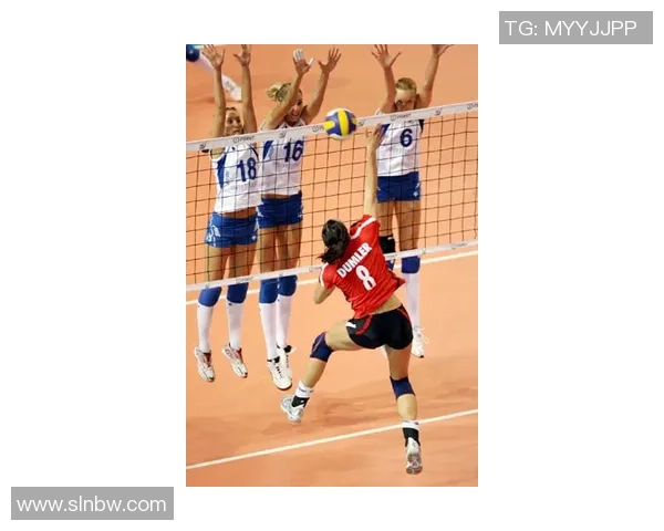 女欧锦赛精彩对决德国女足迎战丹麦女足争夺晋级名额 女欧锦赛精彩对决德国女足迎战丹麦女足争夺晋级名额