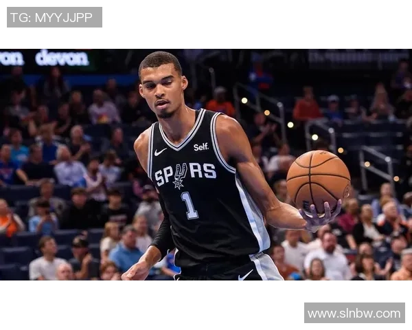 鹈鹕对阵马刺精彩瞬间集锦锡安表现引人瞩目 鹈鹕对阵马刺精彩瞬间集锦锡安表现引人瞩目